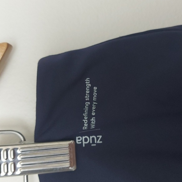 Zuda Z Move Cropped Skirted Legging Back Zip Pocket Navy Size XL - Picture 6 of 8